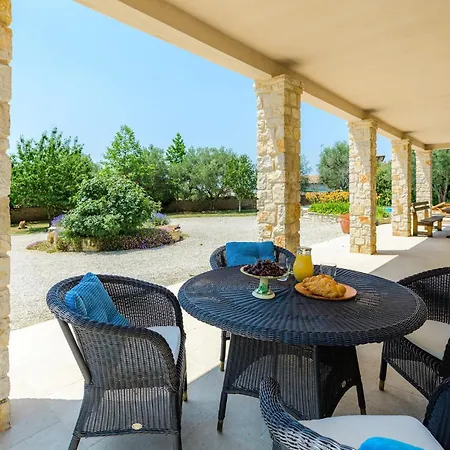 Holiday home Awesome In Sveti Lovrec