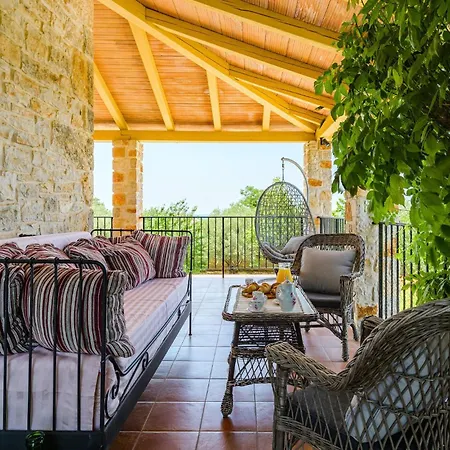 Holiday home Awesome In Sveti Lovrec