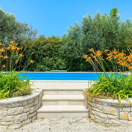Holiday home Awesome In Sveti Lovrec *