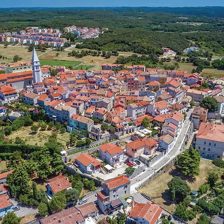 Awesome In Sveti Lovrec Holiday home *